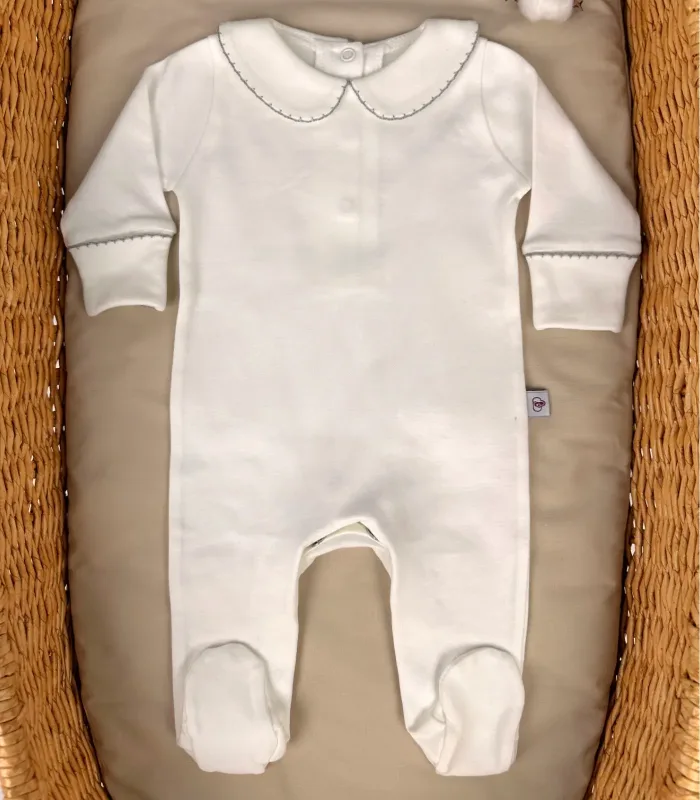 Organik Arkadan Çıtçıtlı Bebe Yakalı Kroşe İşlemeli Tulum