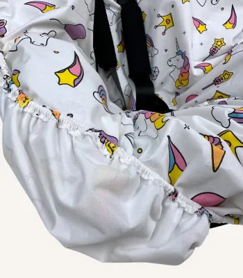 Unicorn desenli çocuk oto koltuğu kılıfı ve siyah kemer kılıfı seti